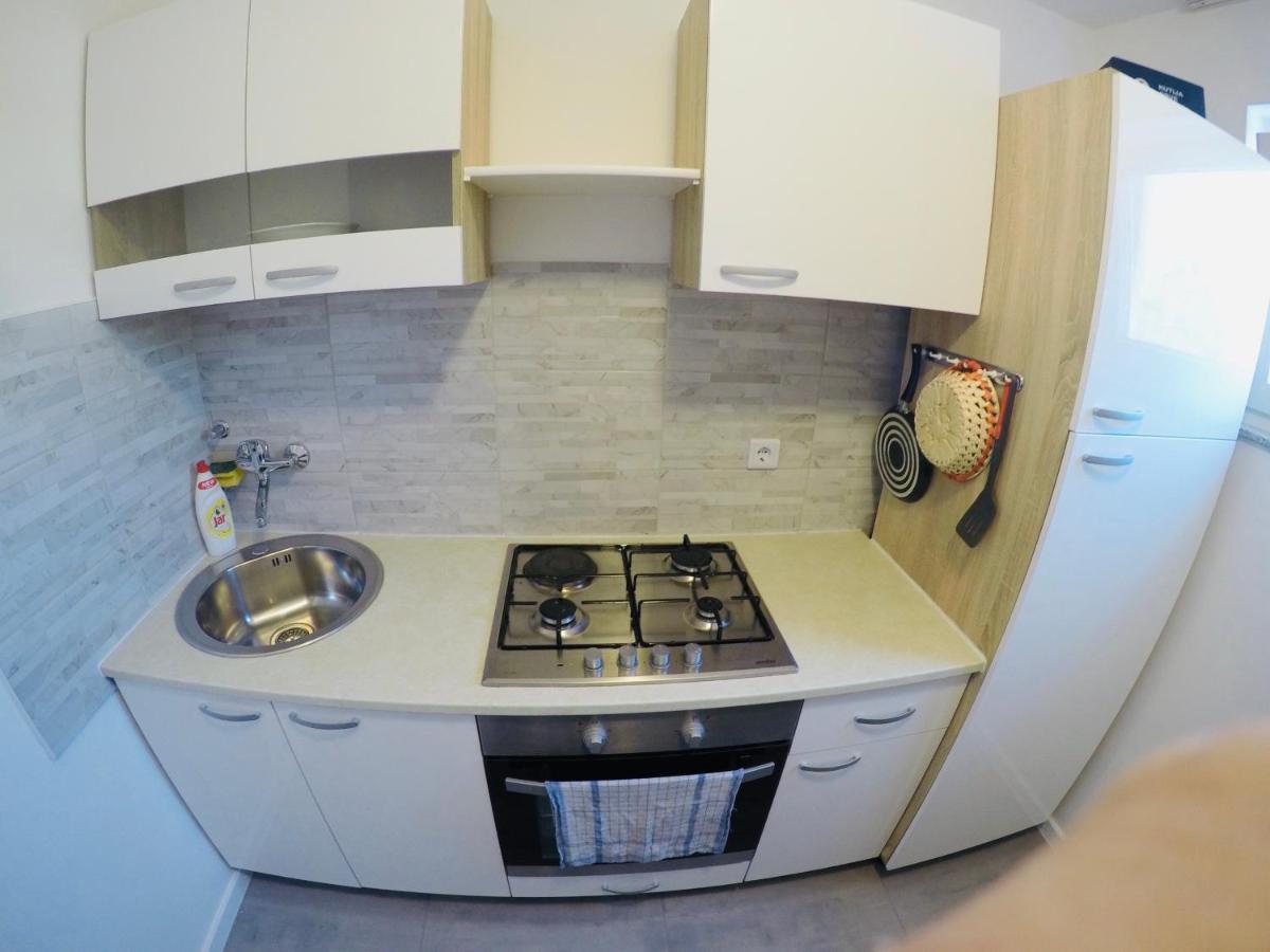 Apartments Lopac יאדראנובו מראה חיצוני תמונה