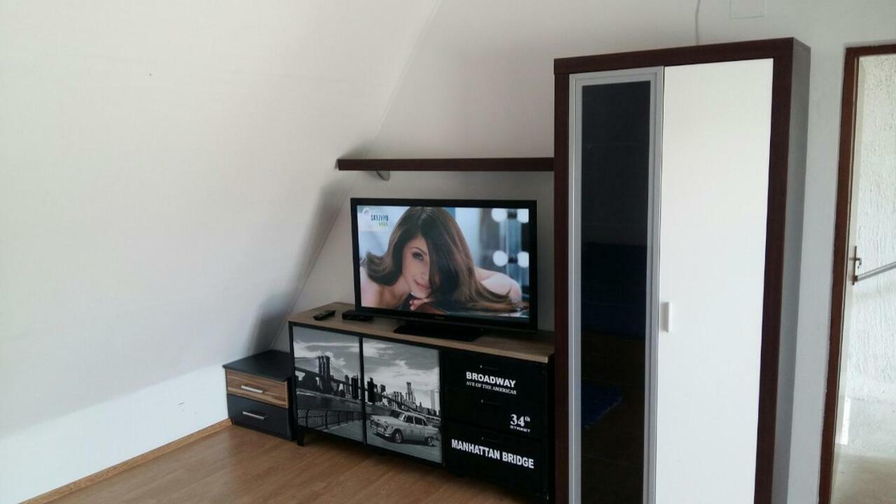 Apartments Lopac יאדראנובו מראה חיצוני תמונה