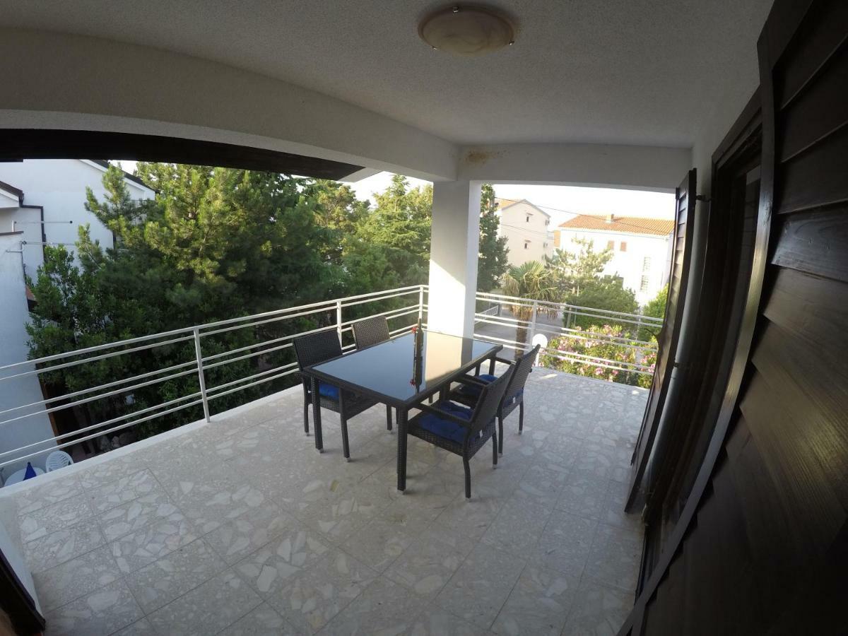 Apartments Lopac יאדראנובו מראה חיצוני תמונה