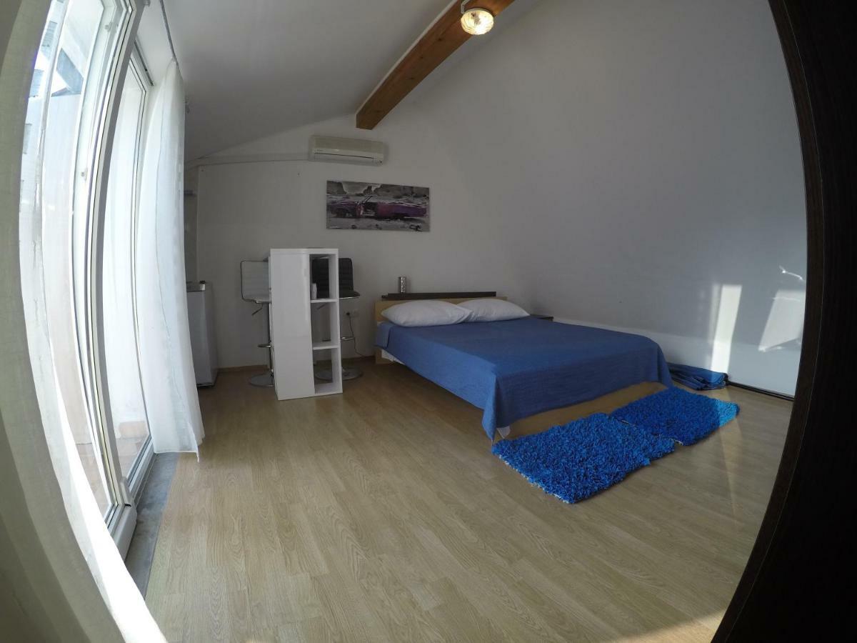 Apartments Lopac יאדראנובו מראה חיצוני תמונה