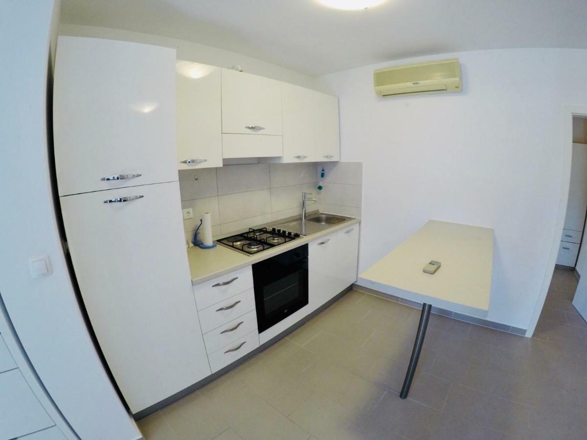 Apartments Lopac יאדראנובו מראה חיצוני תמונה